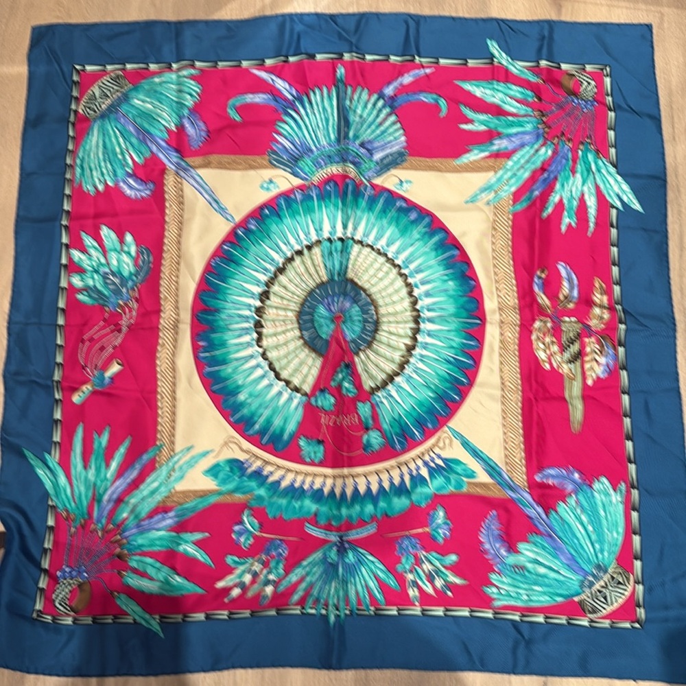 Authentic VINTAGE HERMES SQUARE SILK SCARF - Picture 3 of 8